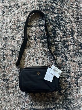 Lululemon Crossbody Camera Bag